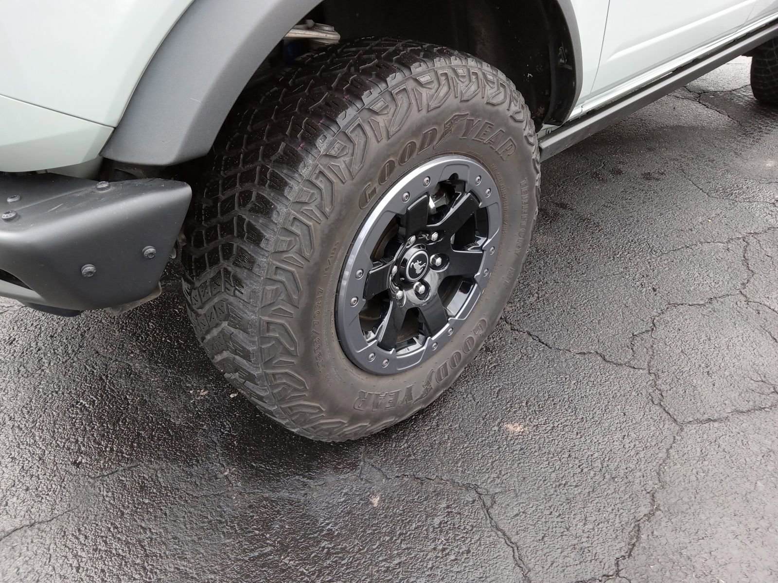 Used 2021 Ford Bronco Badlands image 6