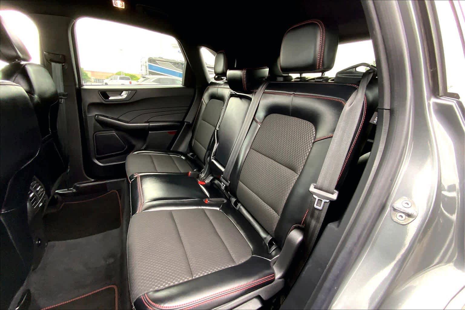 Certified 2023 Ford Escape ST-Line w/ Tech Pack #1 FWD image 19