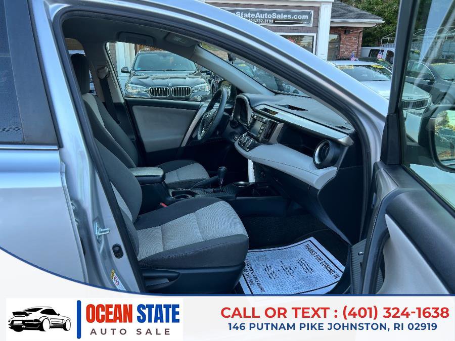 Used 2015 Toyota RAV4 LE image 12