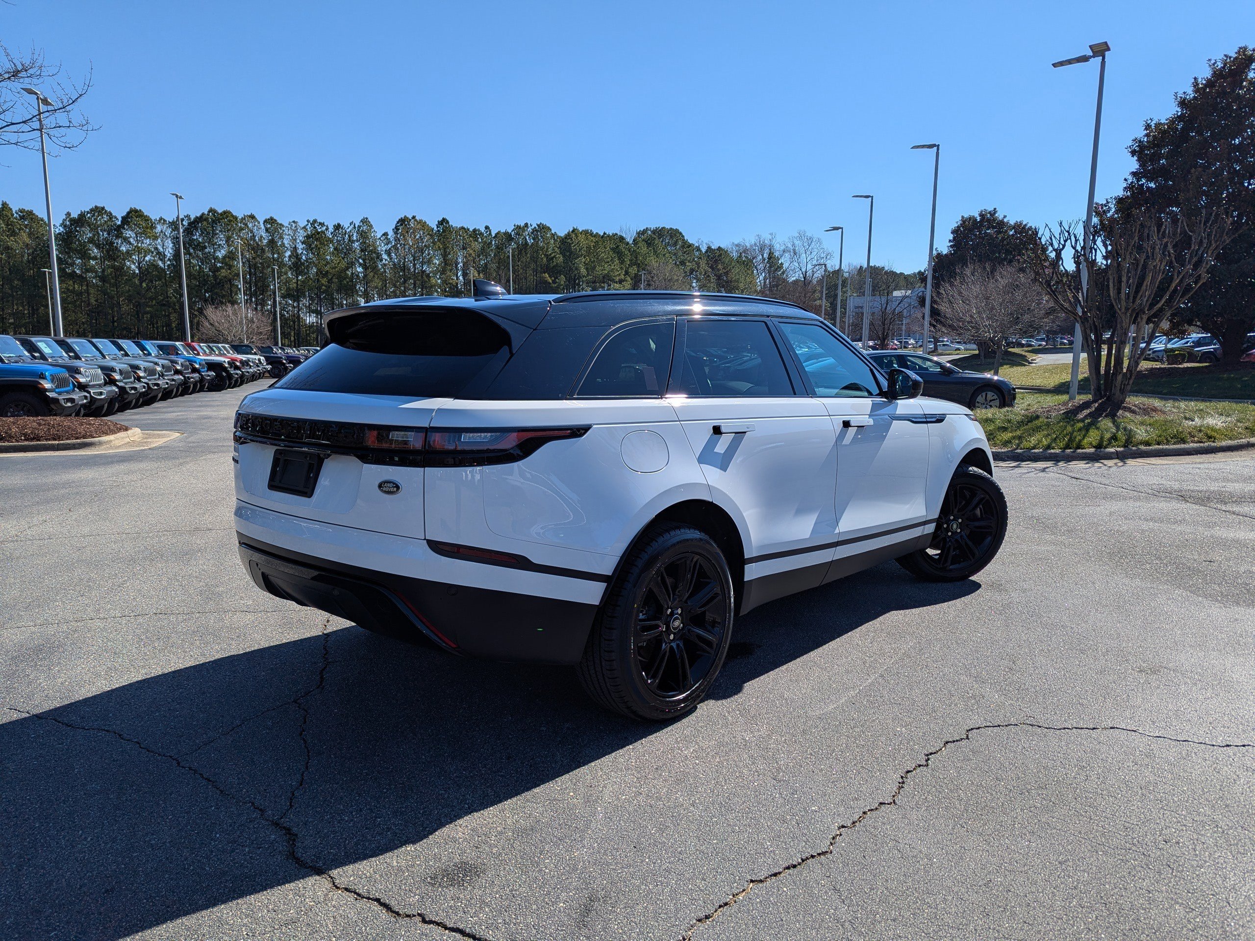 Used 2022 Land Rover Range Rover Velar S image 5