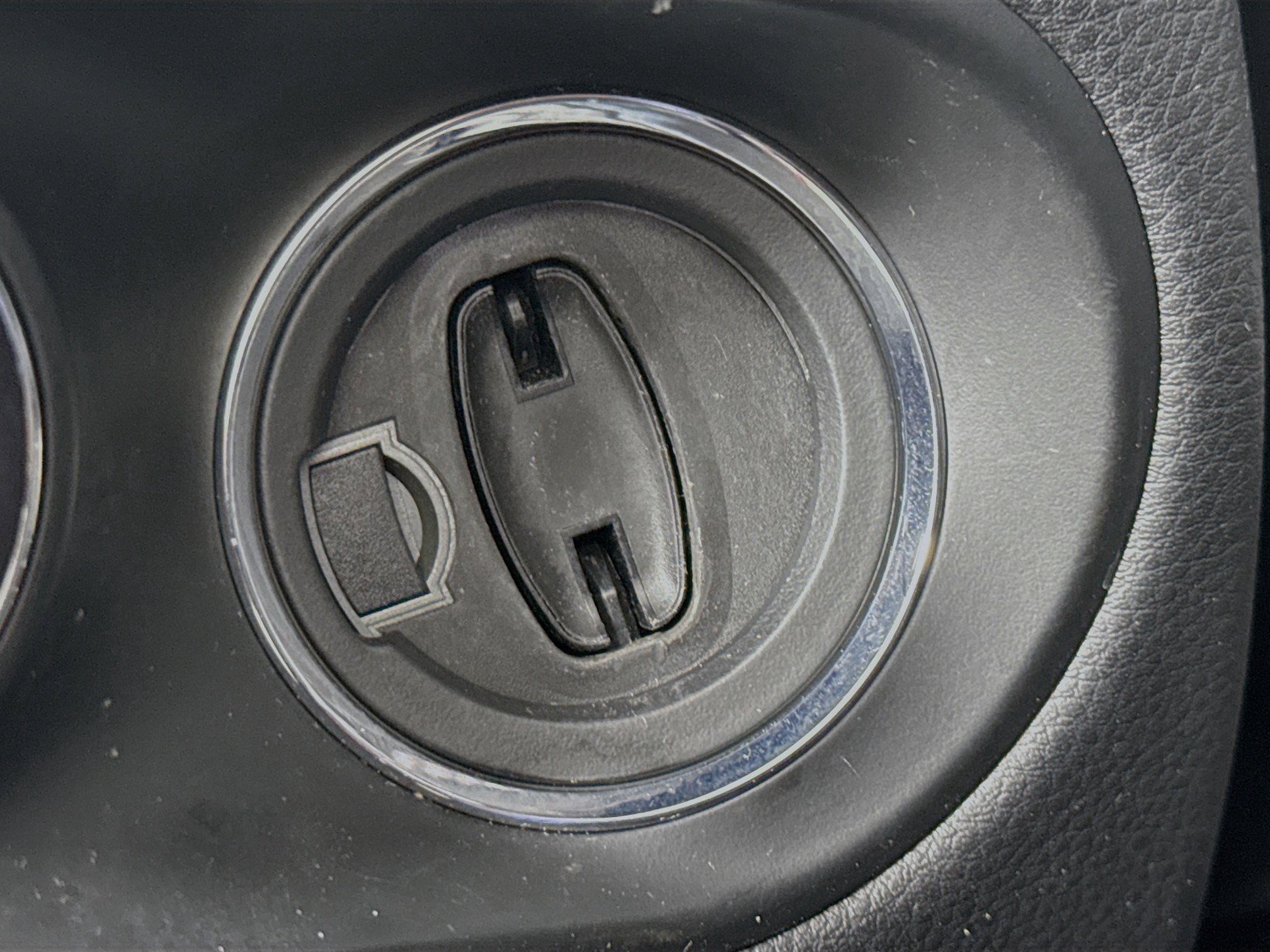 Used 2021 Porsche Macan image 19