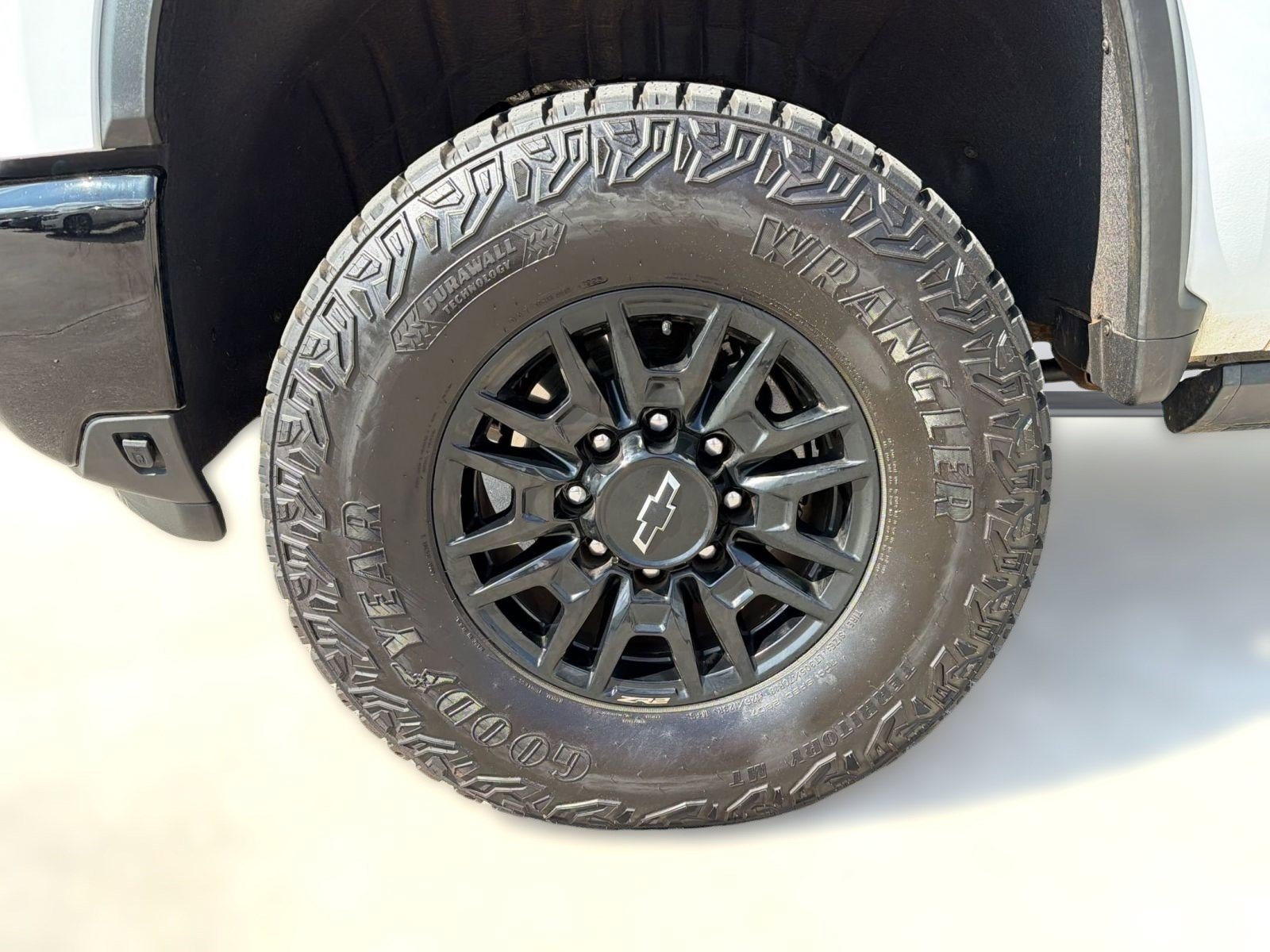 Certified 2025 Chevrolet Silverado 2500 ZR2 w/ Technology Package AWD/4WD image 10