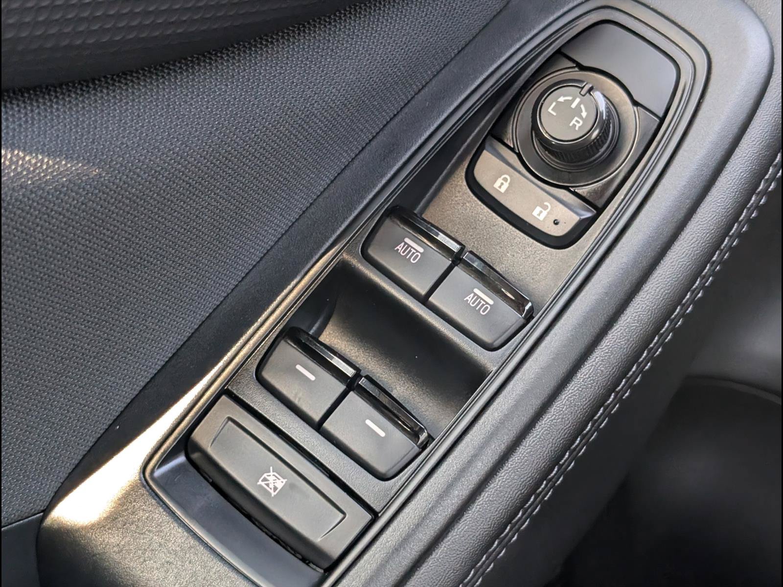 Used 2023 Subaru Forester Premium AWD/4WD image 20