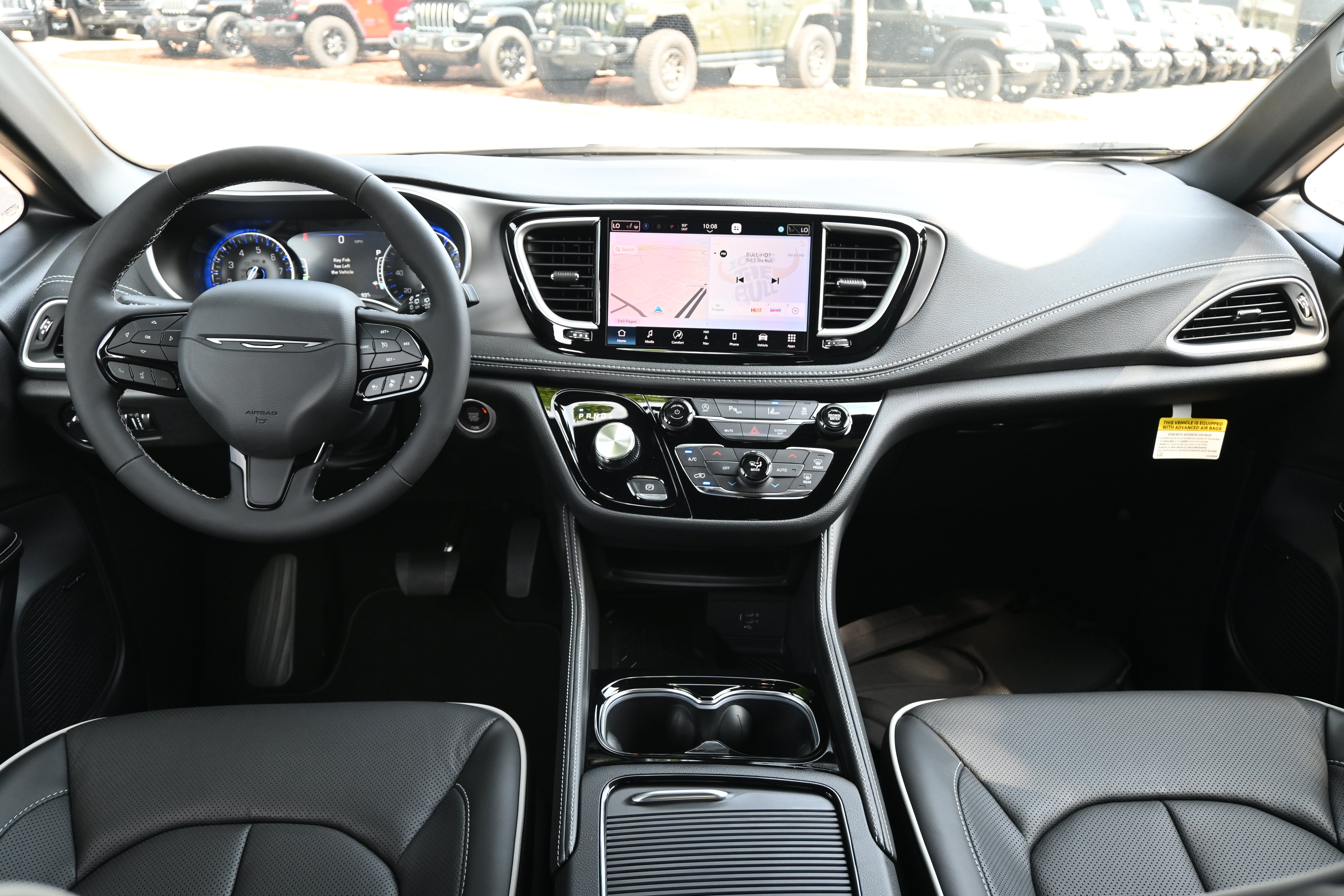 New 2027 Chrysler Pacifica Limited FWD image 29