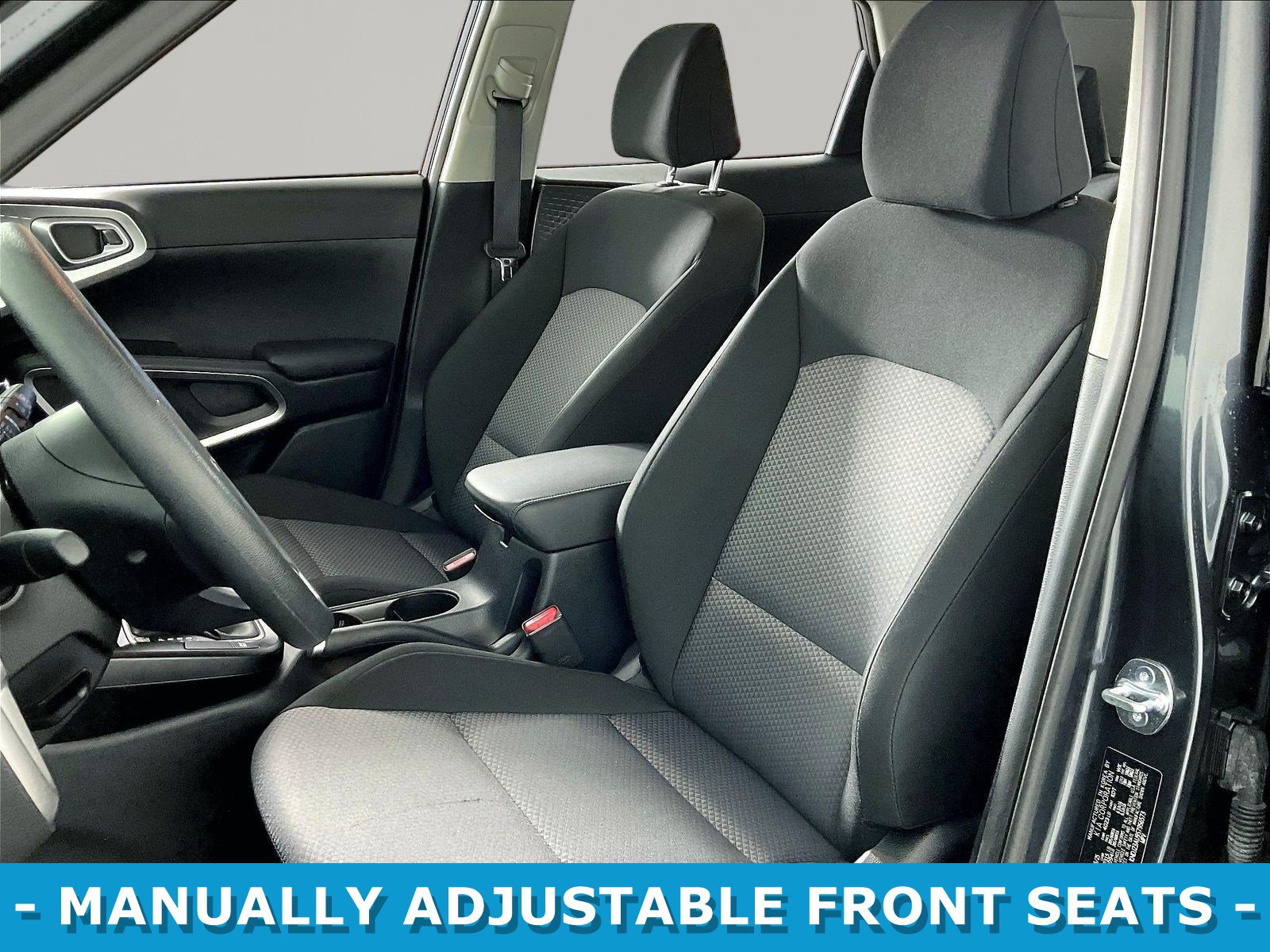 Used 2025 Kia Soul LX w/ LX Technology Package FWD image 19