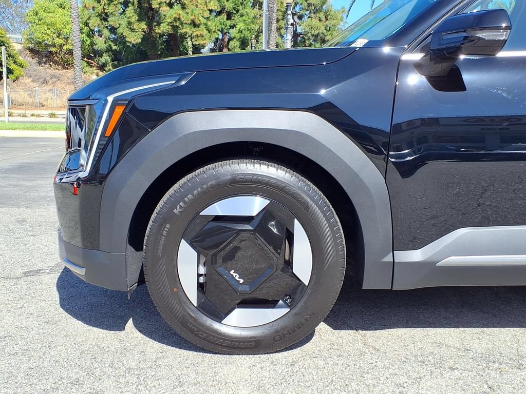 Used 2026 Kia EV9 Light RWD image 13