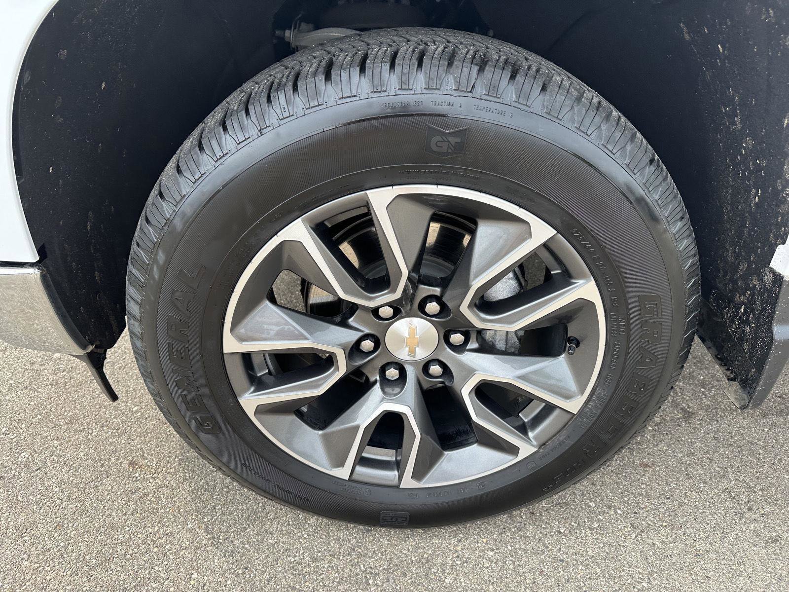 Used 2024 Chevrolet Silverado 1500 LT image 13