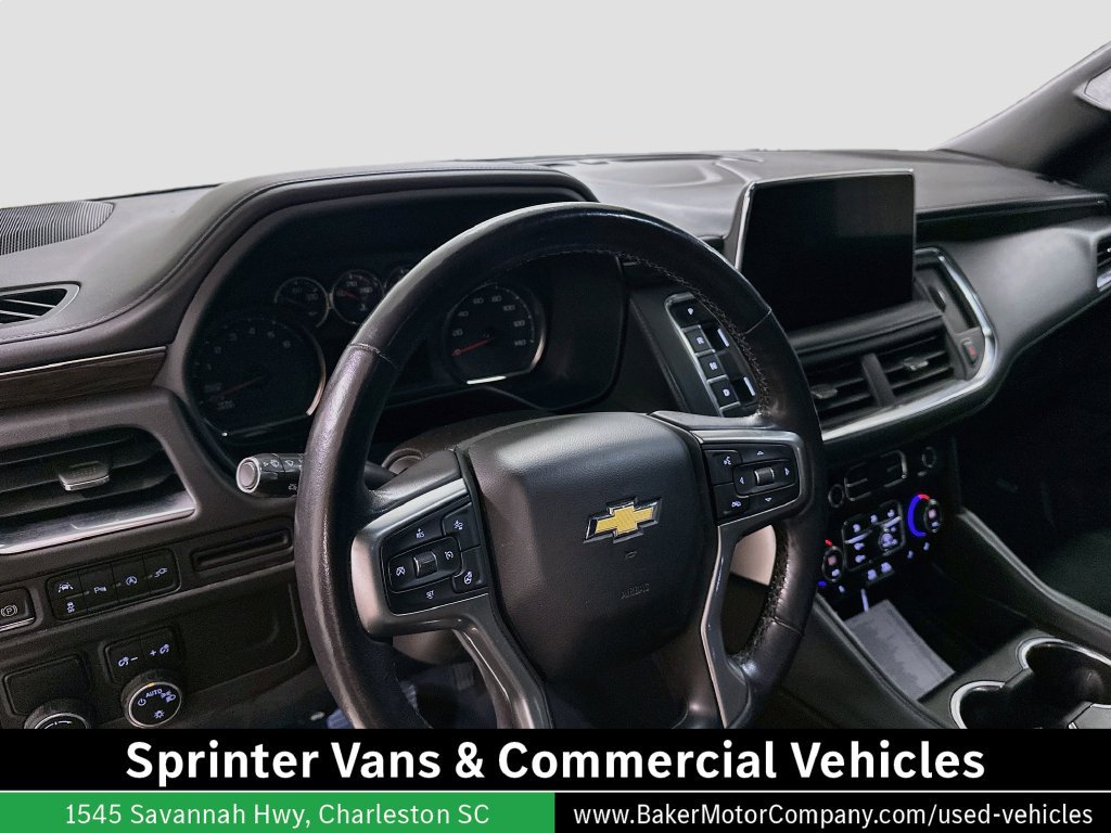 Used 2021 Chevrolet Suburban LT w/ Luxury Package RWD image 4