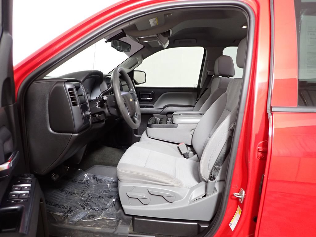 Used 2018 Chevrolet Silverado 1500 Custom w/ Custom Convenience Package RWD image 22