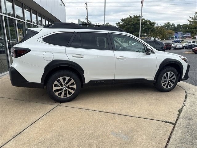 New 2025 Subaru Outback Premium image 2