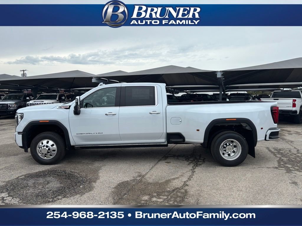 New 2026 GMC Sierra 3500 Denali w/ Denali Reserve Package image 12