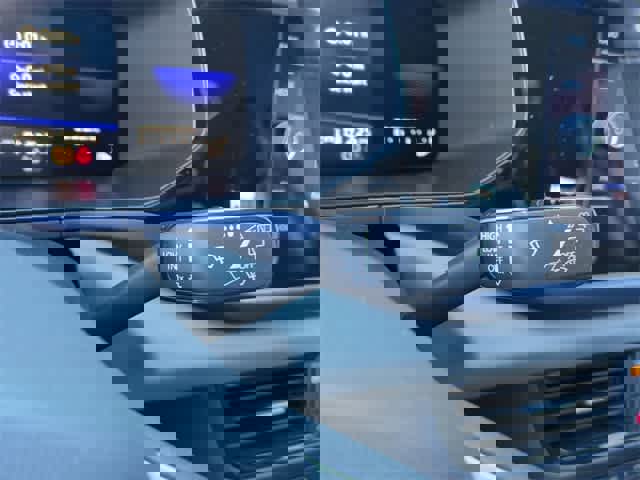 Used 2022 Volkswagen Taos SE image 26