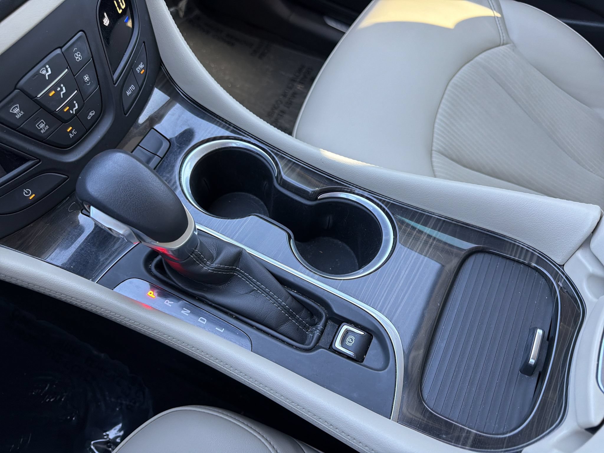 Used 2020 Buick Envision Preferred FWD image 20