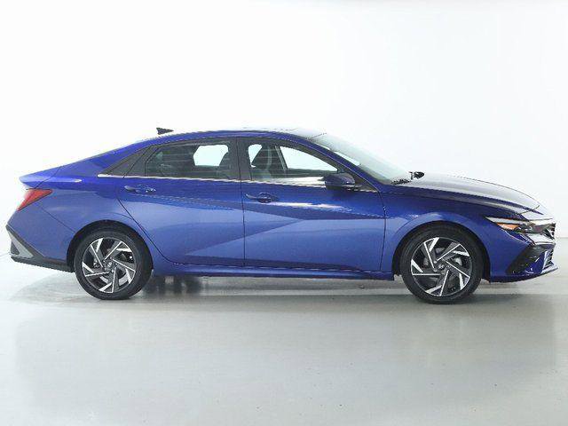 New 2024 Hyundai Elantra SEL w/ Convenience Package image 11