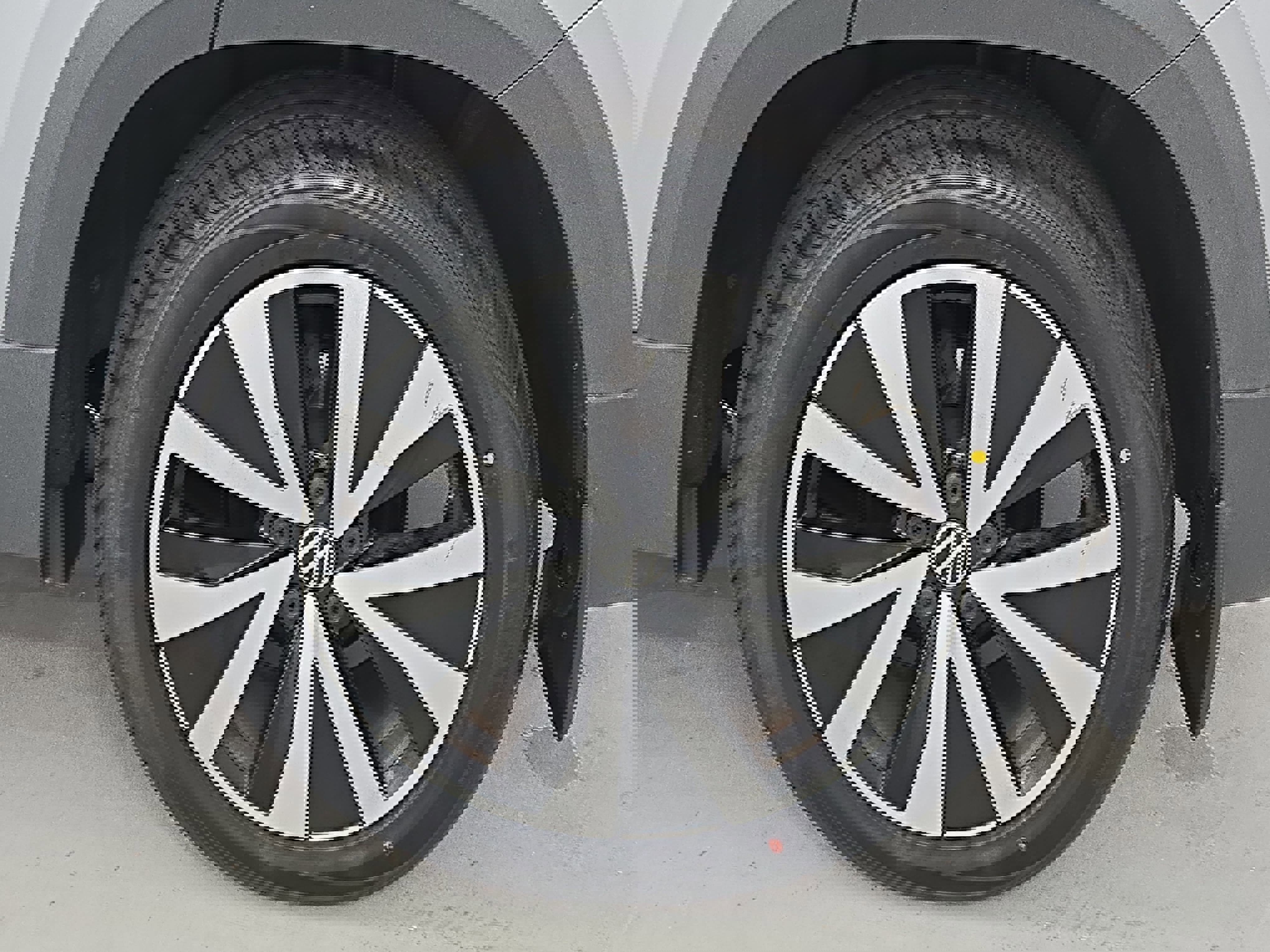 Certified 2022 Volkswagen Taos SE image 32