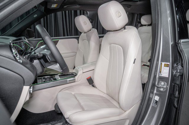 New 2026 Mercedes-Benz GLB 250 250 SUV image 11