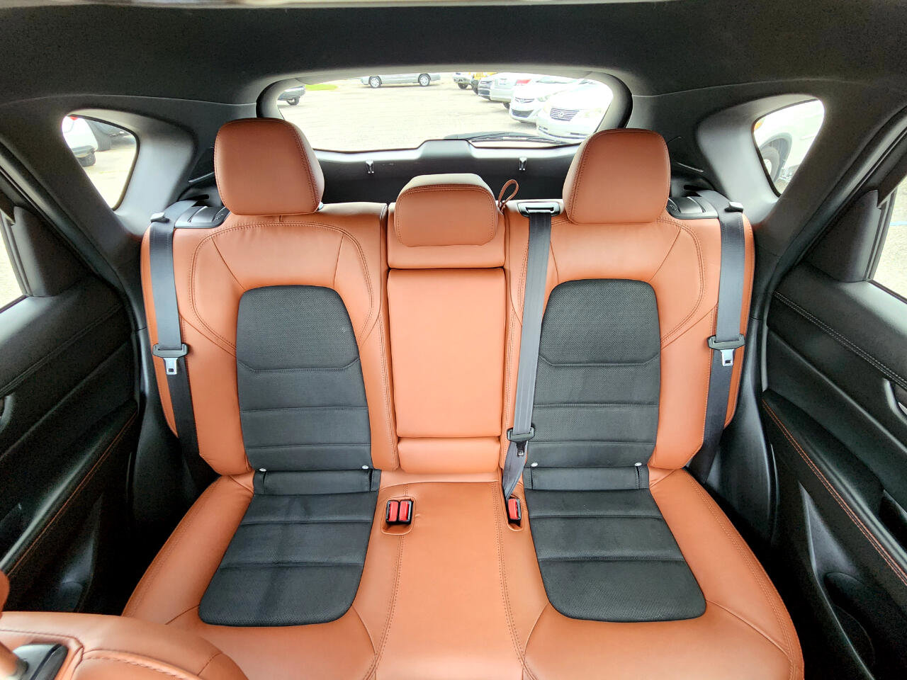 Used 2024 MAZDA CX-5 Carbon Edition image 13