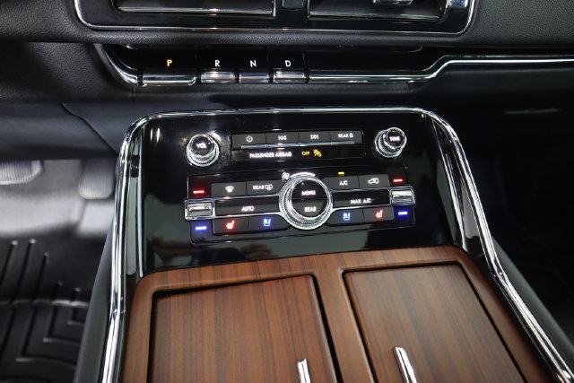 Used 2023 Lincoln Navigator L Reserve w/ Equipment Group 201A AWD/4WD image 46