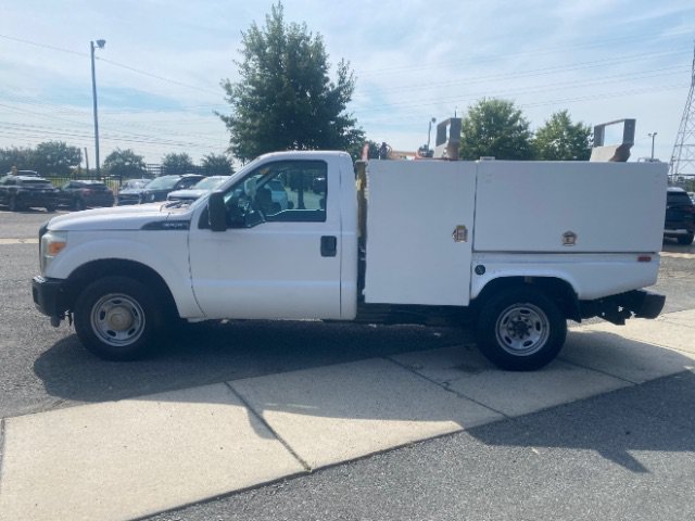 Used 2015 Ford F250 XL RWD image 2