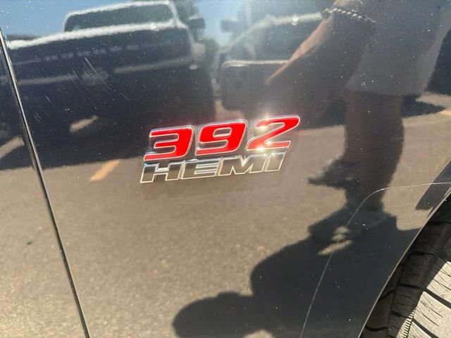 Used 2015 Dodge Challenger SRT w/ Technology Group RWD image 12