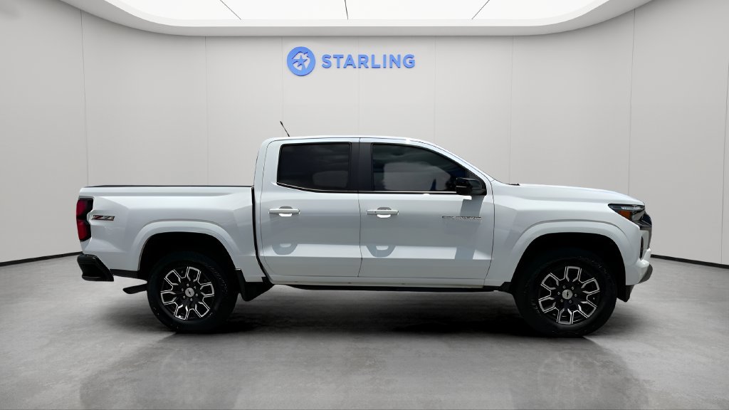 Used 2023 Chevrolet Colorado Z71 w/ Z71 Convenience Package 2 AWD/4WD image 12