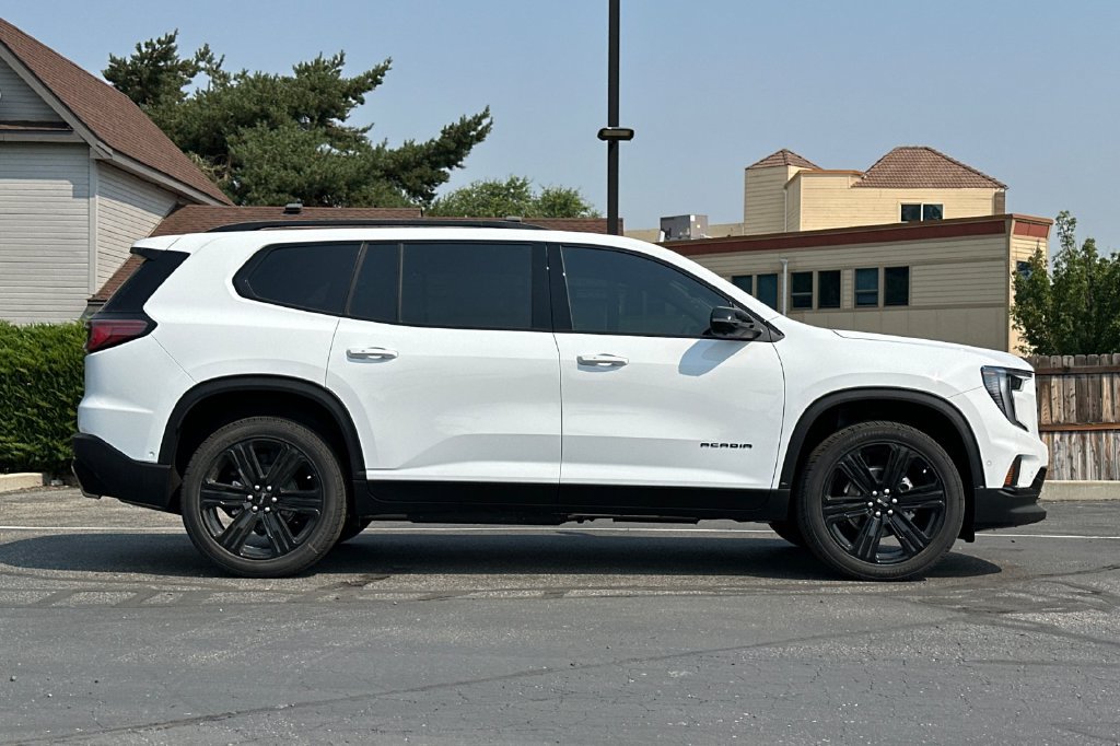 New 2026 GMC Acadia Elevation w/ Super Cruise Package AWD/4WD image 3