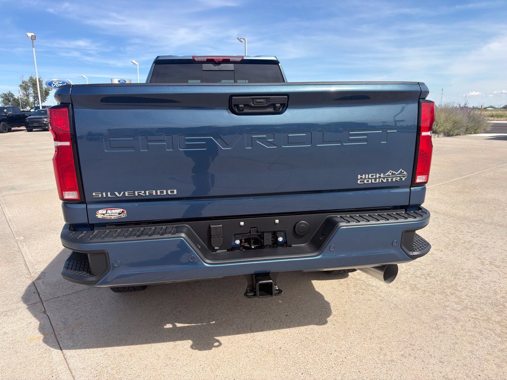 New 2026 Chevrolet Silverado 3500 High Country w/ Technology Package AWD/4WD image 4