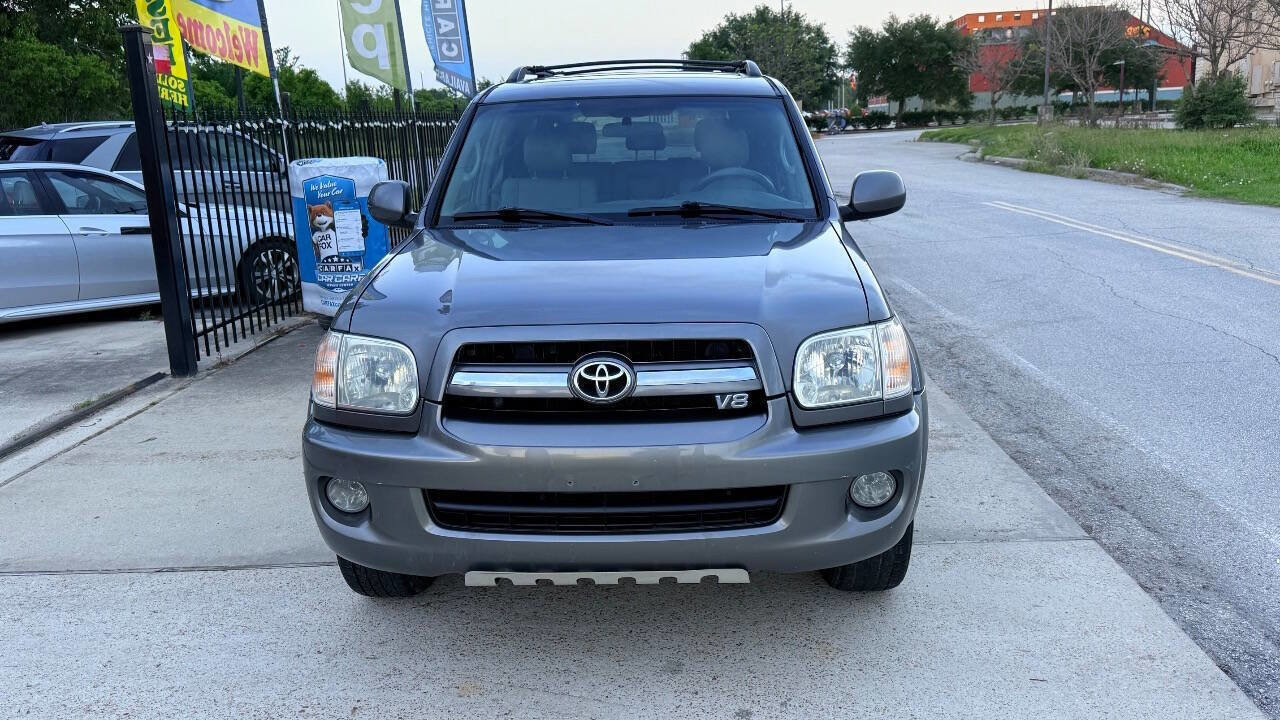 Used 2006 Toyota Sequoia SR5 AWD/4WD image 2