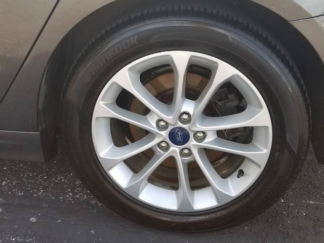 Used 2019 Ford Fusion SEL FWD image 27