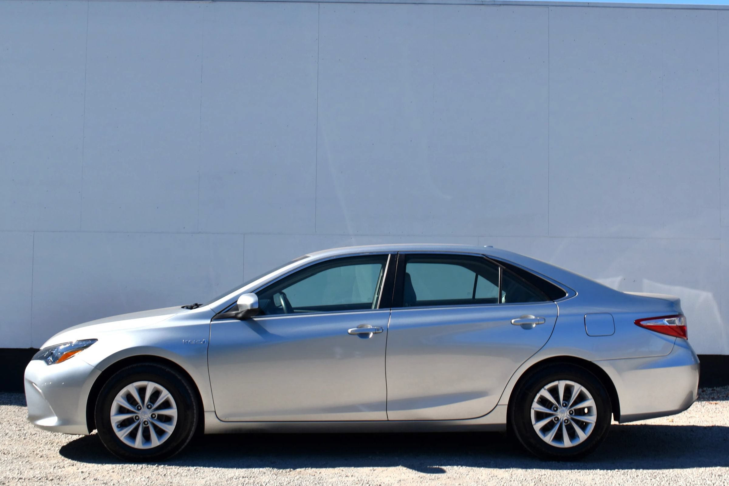 Used 2016 Toyota Camry LE FWD image 9