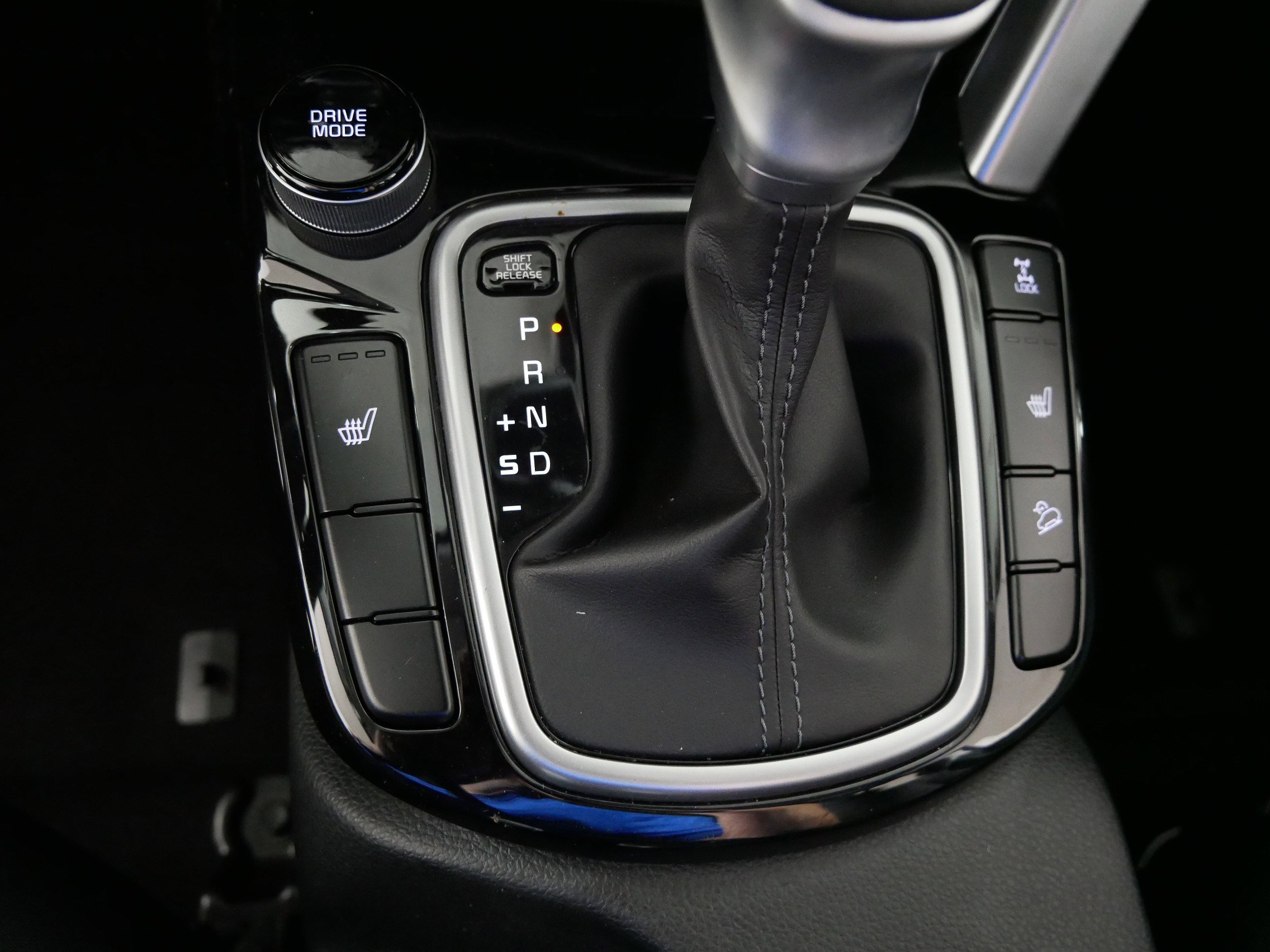 Used 2021 Kia Seltos EX image 29