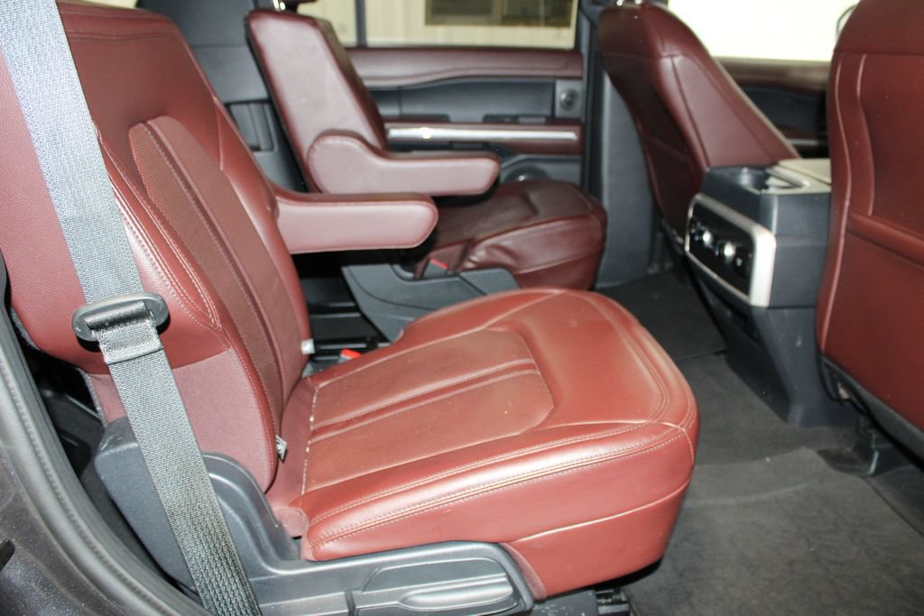 Used 2023 Ford Expedition Limited AWD/4WD image 29