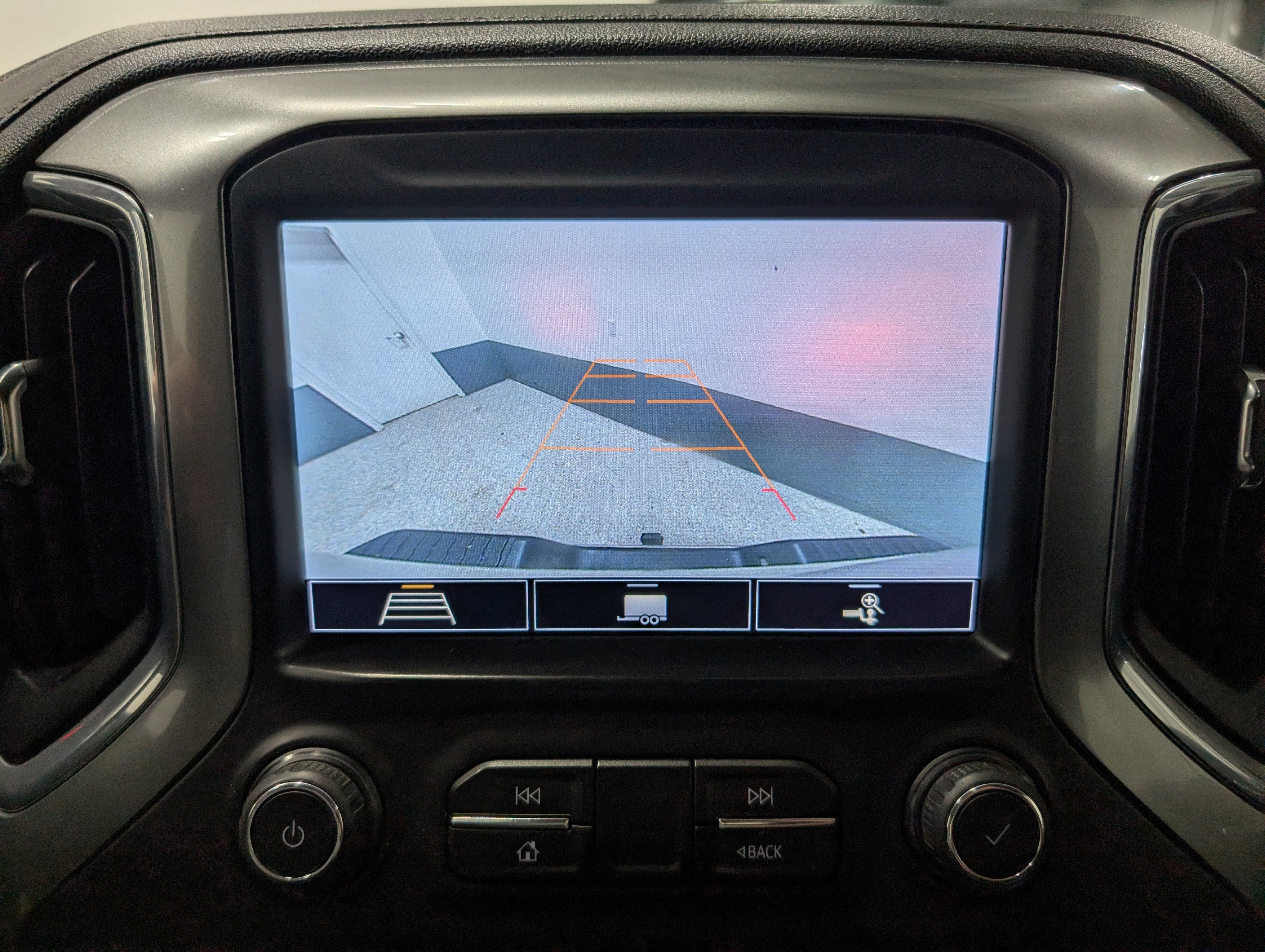 Used 2020 Chevrolet Silverado 2500 LT w/ Convenience Package image 27