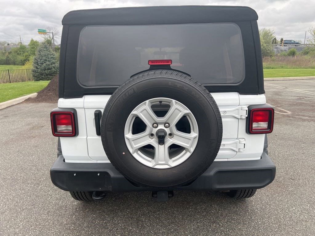 Used 2021 Jeep Wrangler Unlimited Sport AWD/4WD image 5