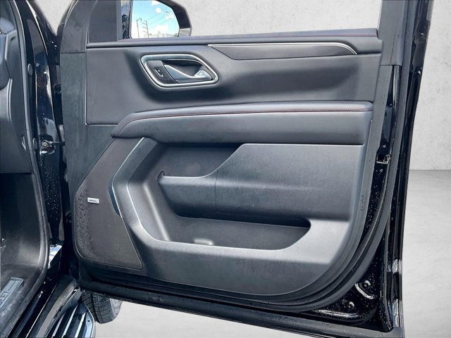 Certified 2024 Chevrolet Suburban RST w/ Luxury Package RWD image 19