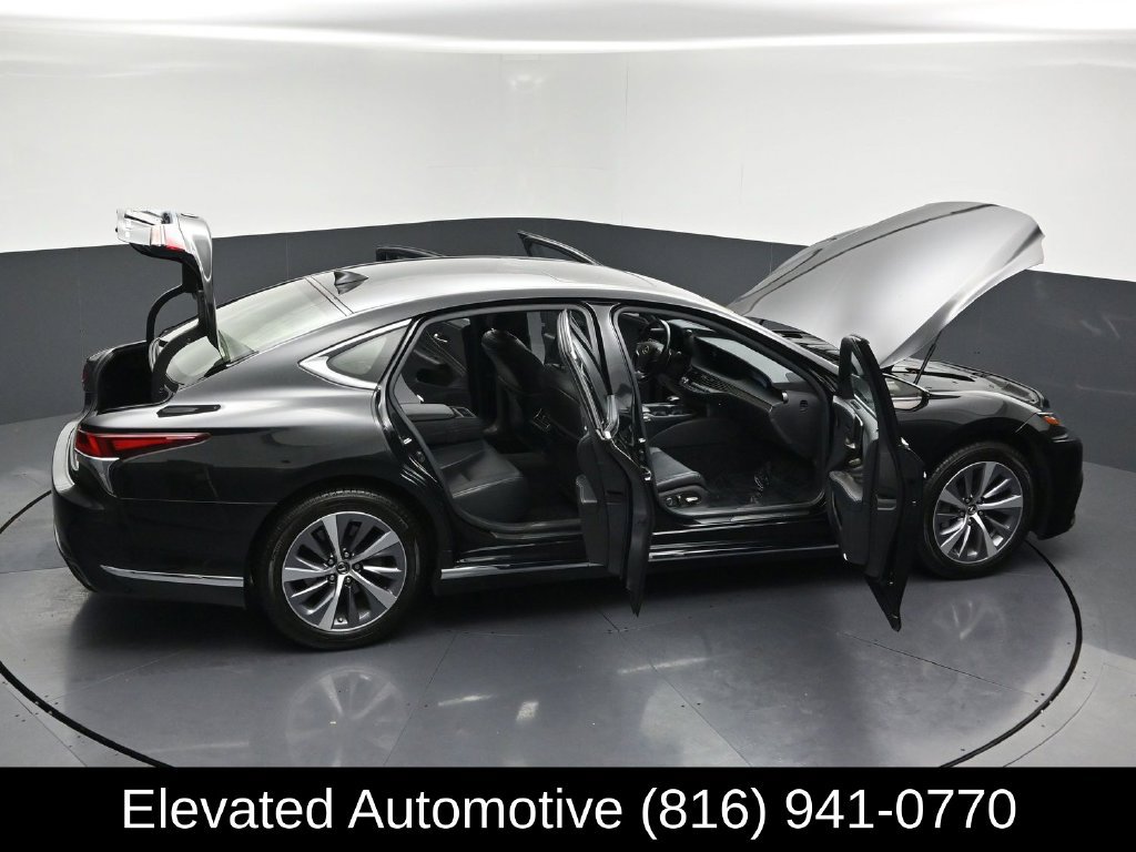 Used 2018 Lexus LS 500 AWD w/ Accessory Package (Z2) image 32