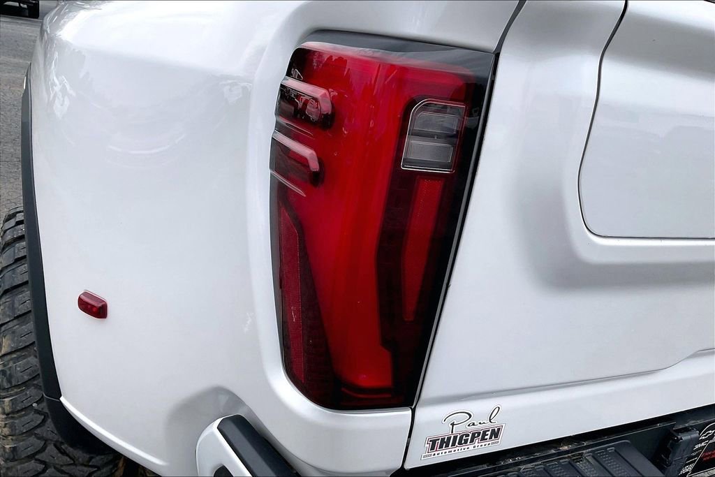 Used 2024 GMC Sierra 3500 Denali Ultimate image 24