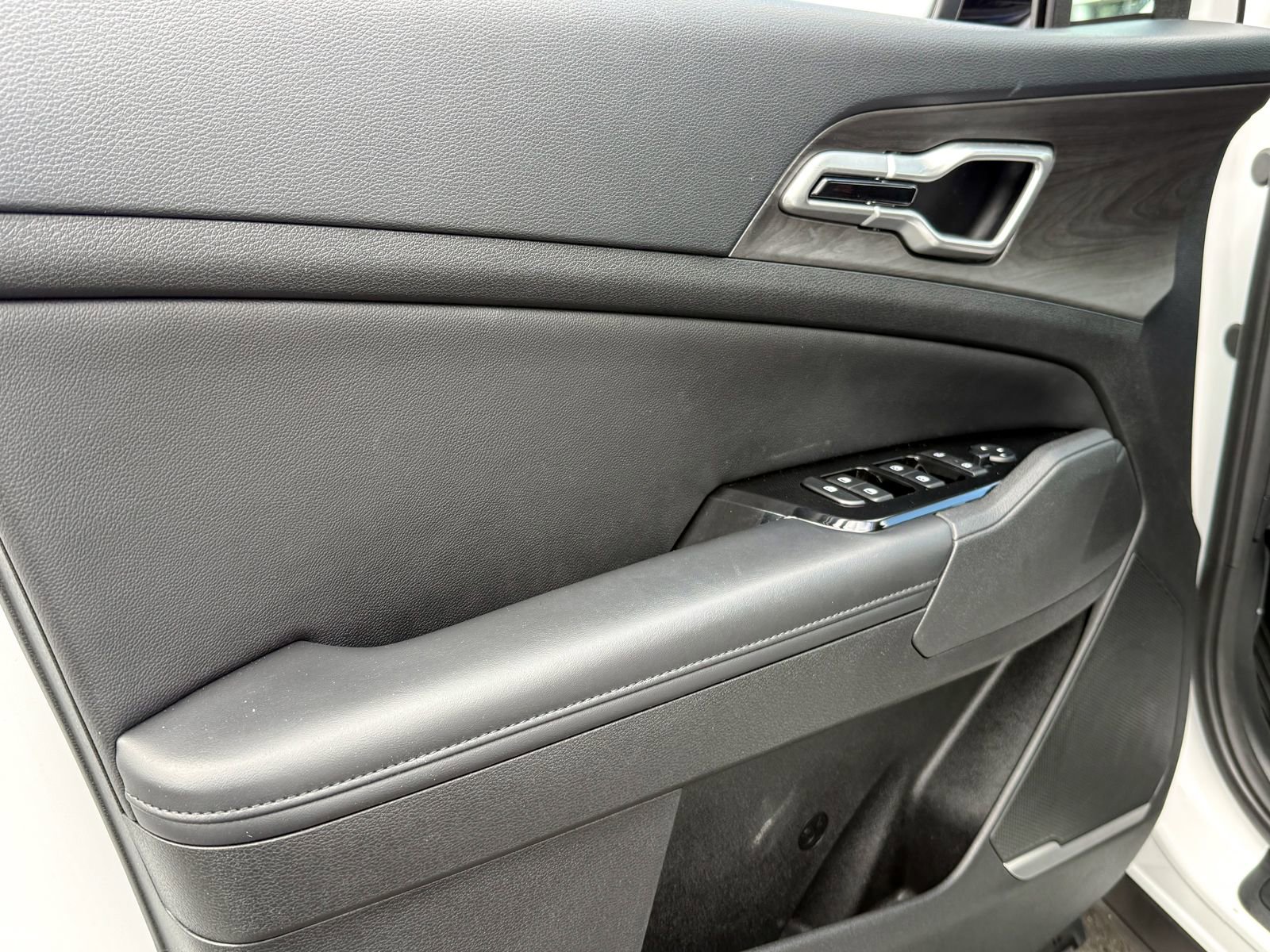 Certified 2023 Kia Sportage X-Line w/ X-Line Premium Package AWD/4WD image 17