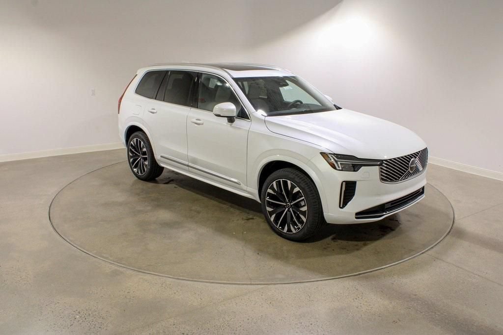 Used 2026 Volvo XC90 B6 Core w/ Protection Package AWD/4WD image 7
