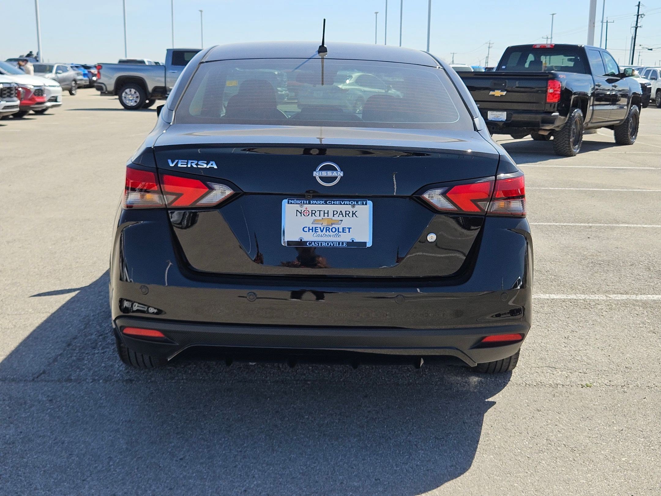 Used 2025 Nissan Versa S w/ S Plus Package image 4