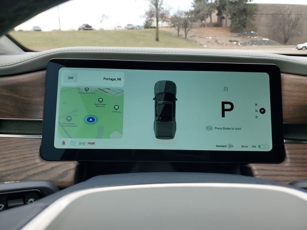 Used 2022 Rivian R1T Launch Edition image 11