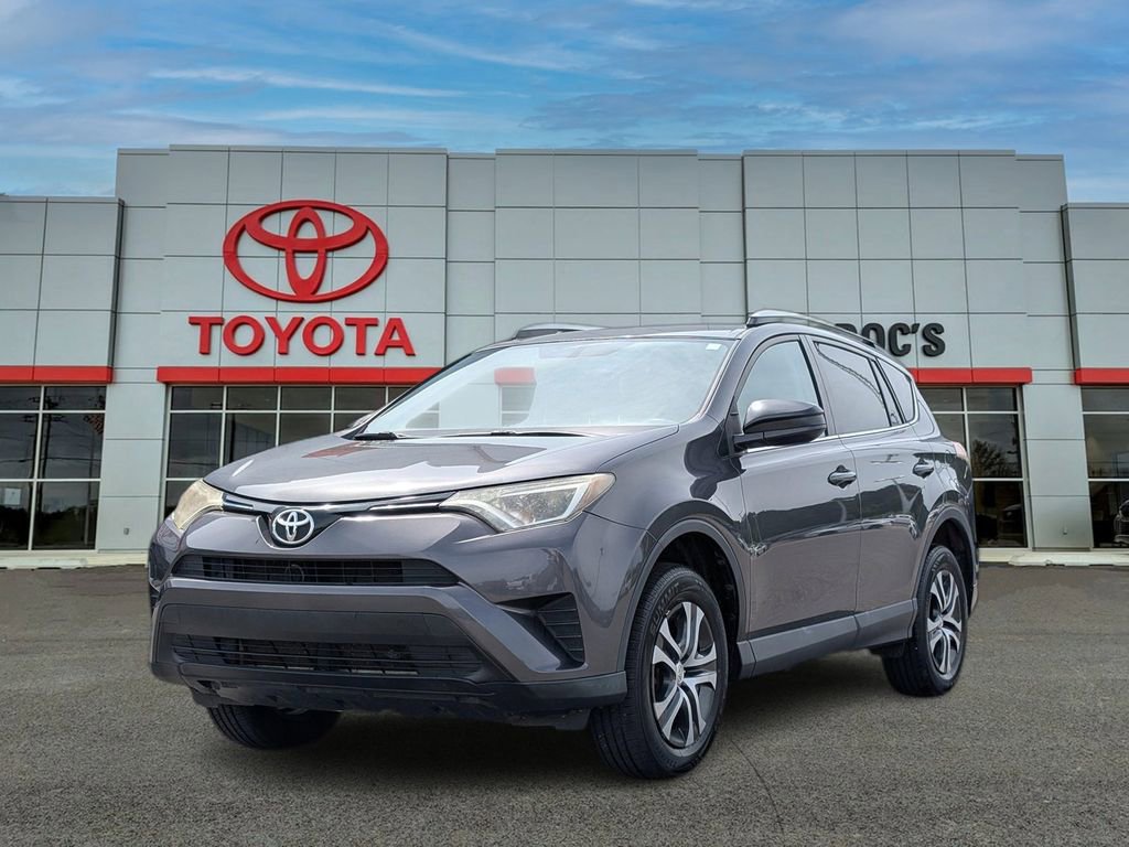 Used 2016 Toyota RAV4 LE image 1
