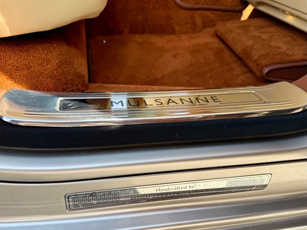 Used 2016 Bentley Mulsanne RWD image 47
