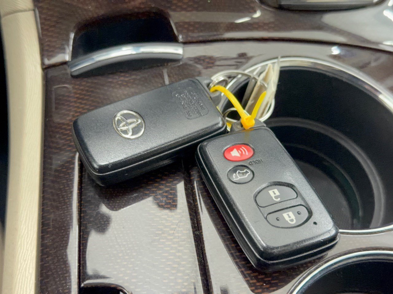 Used 2010 Toyota Venza w/ Convenience Pkg FWD image 31