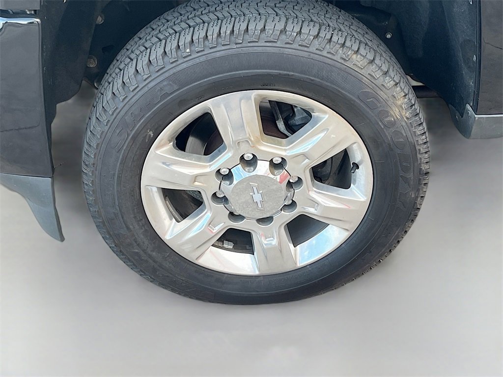Used 2017 Chevrolet Silverado 2500 High Country w/ Duramax Plus Package image 32