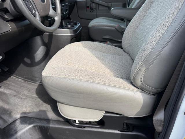 Used 2022 Chevrolet Express 3500 LS RWD image 16