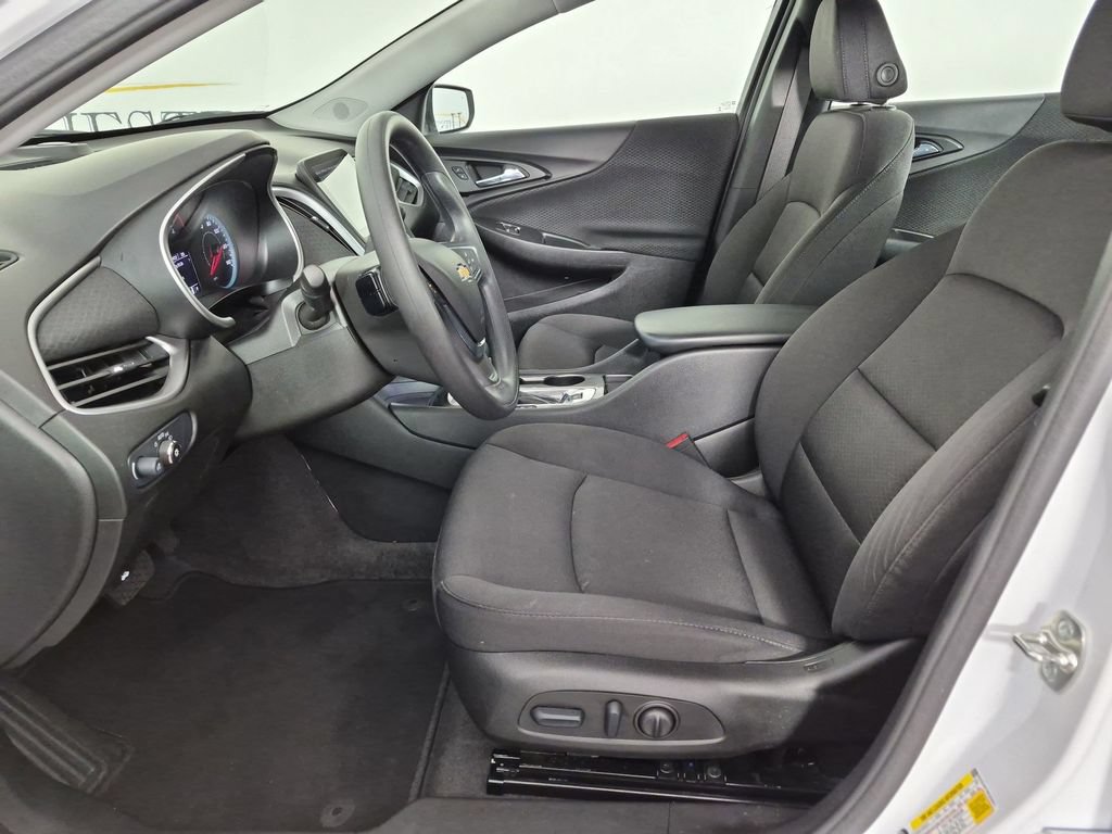 Used 2024 Chevrolet Malibu LS w/ Driver Confidence Package FWD image 16