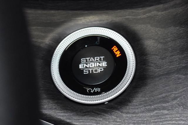 New 2025 Jeep Grand Cherokee L Limited w/ Trailer Tow Package image 20