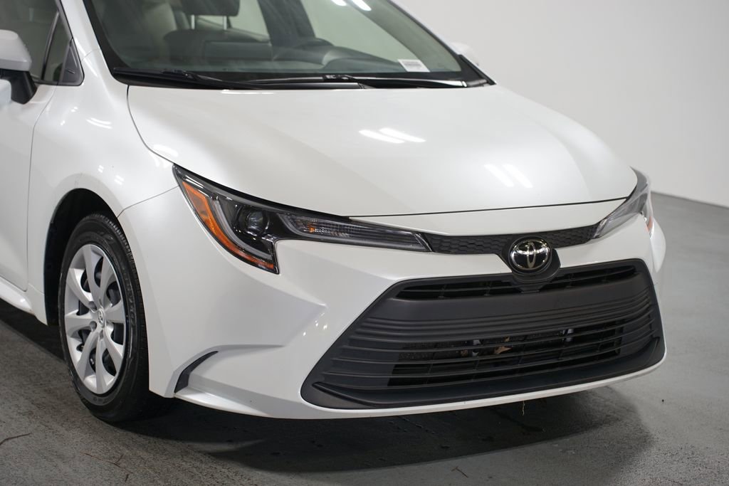 Certified 2023 Toyota Corolla LE image 4