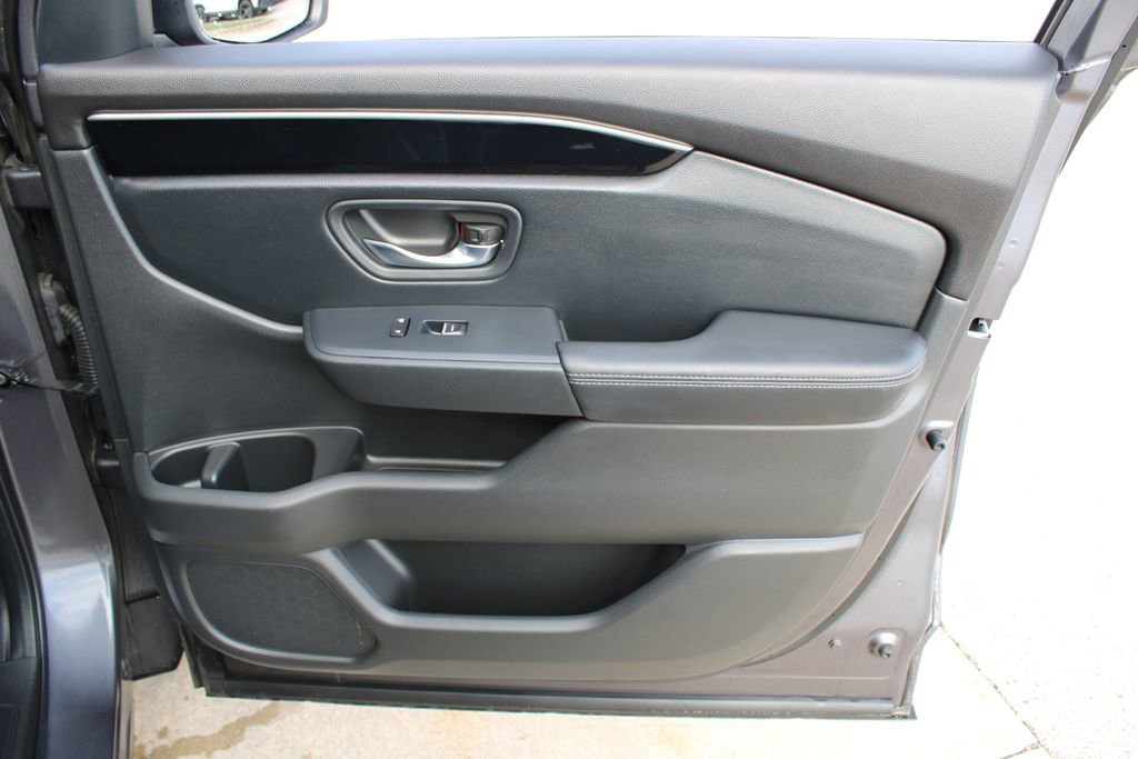 Used 2023 Honda Pilot Touring image 29